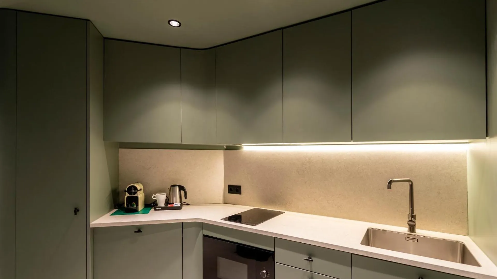 Aparthotel Atenea Calabria Barcelona