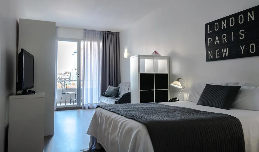 ברצלונה Aparthotel Atenea Calabria