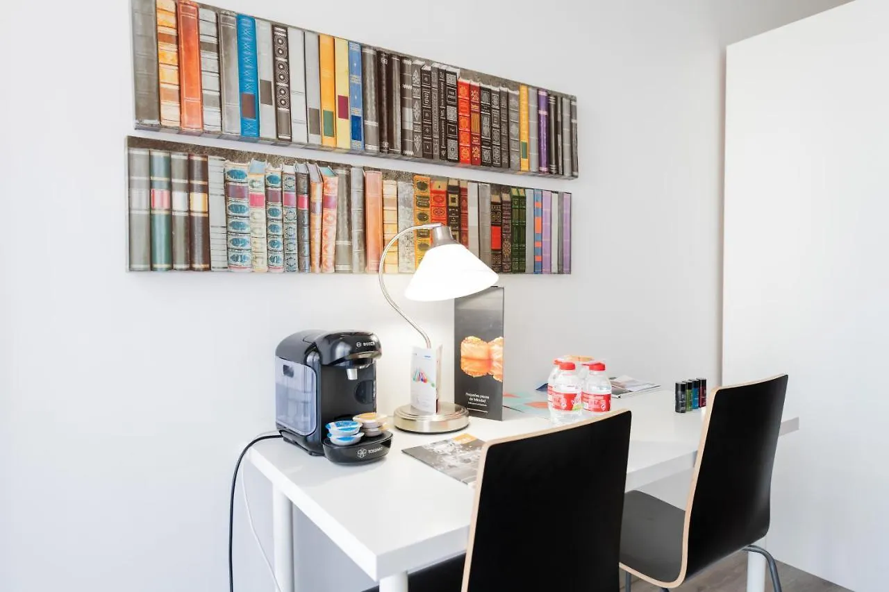 Aparthotel Atenea Calabria Barcelona