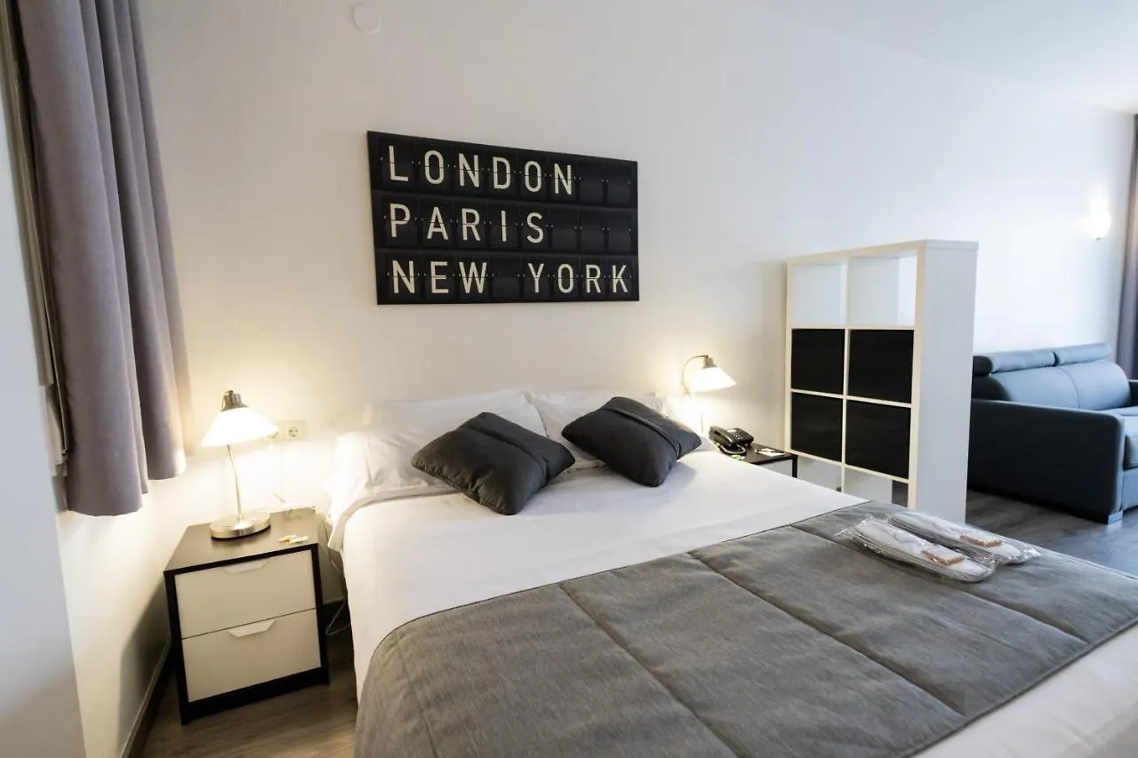 Aparthotel Atenea Calabria Barcelona