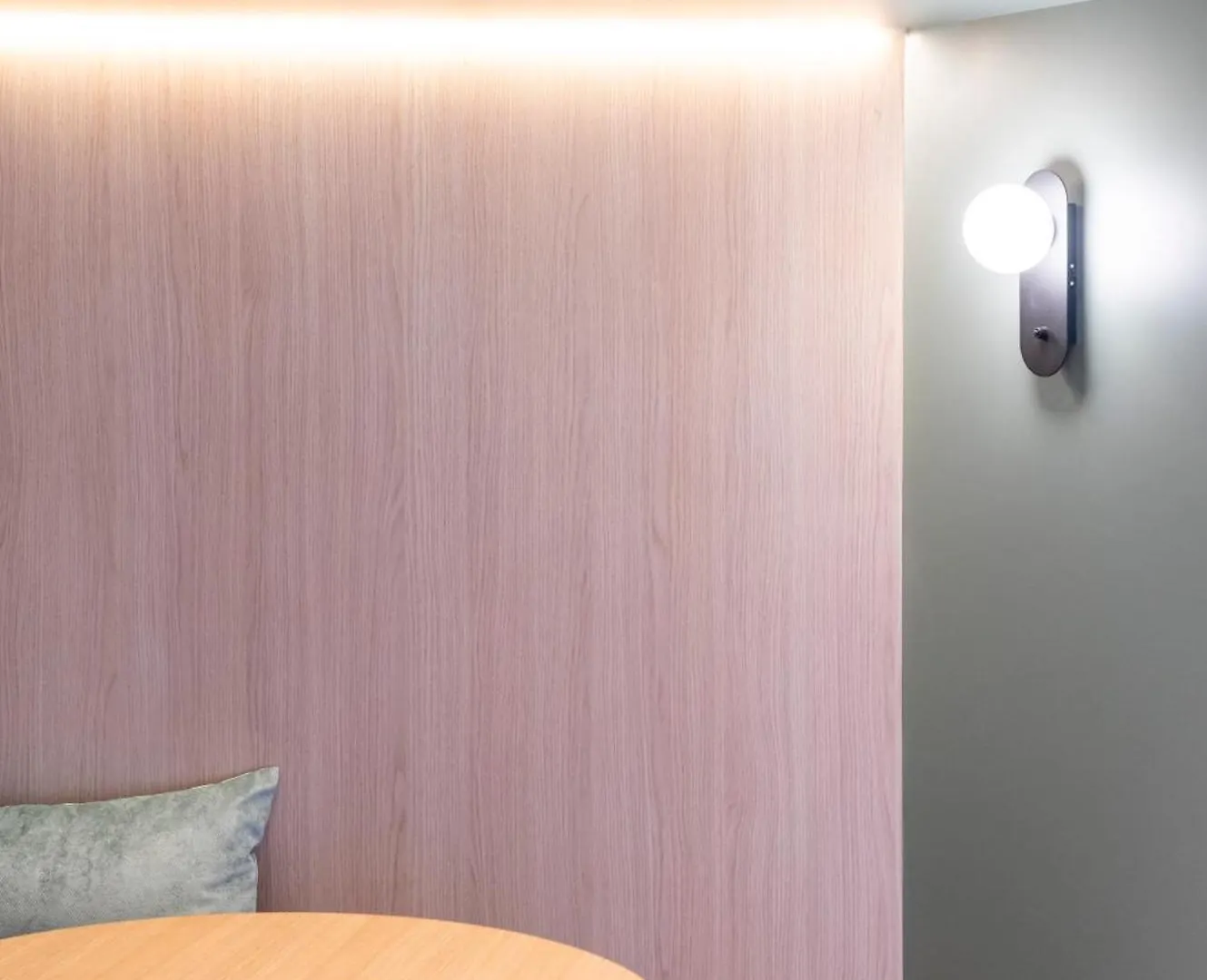 Aparthotel Atenea Calabria Barcelona