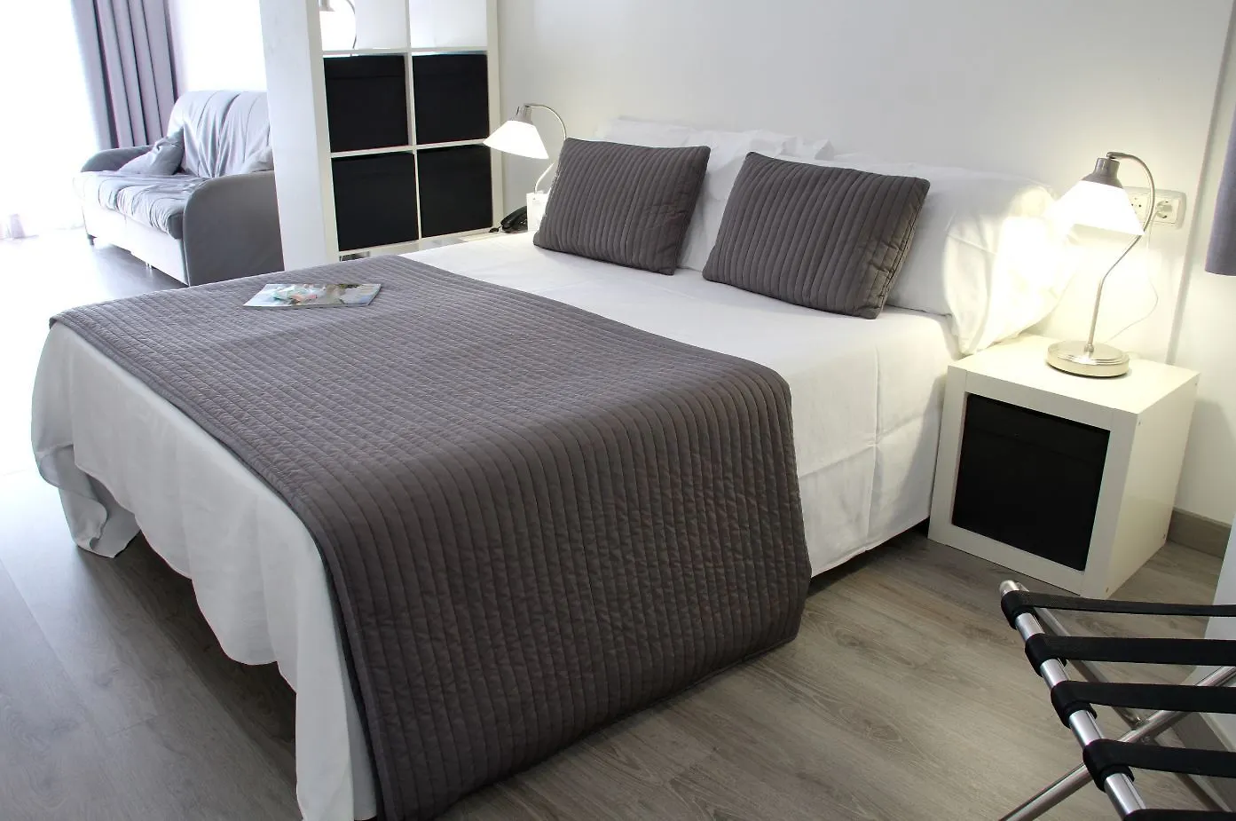 Aparthotel Atenea Calabria Barcelona 3*,  Španělsko