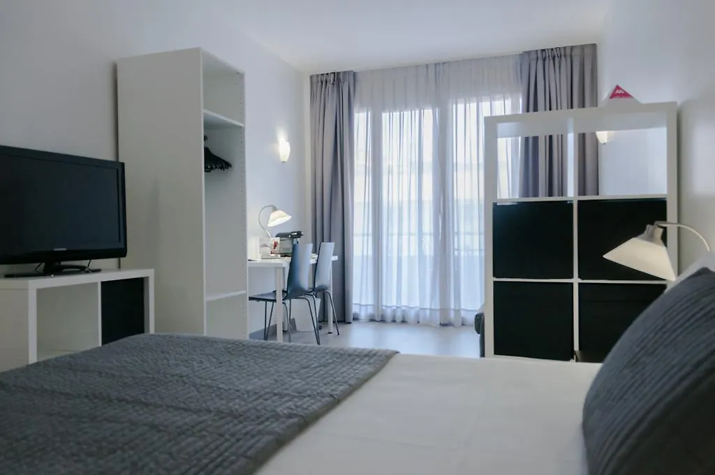 Aparthotel Atenea Calabria Barcelona