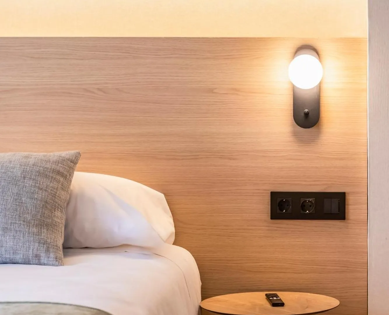 Aparthotel Atenea Calabria Barcelona