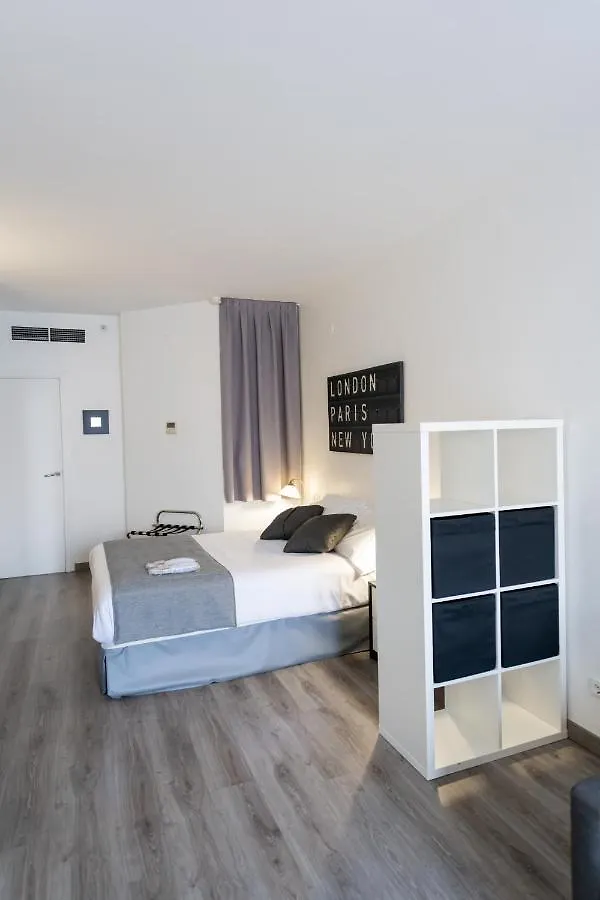 Aparthotel Atenea Calabria Barcelona